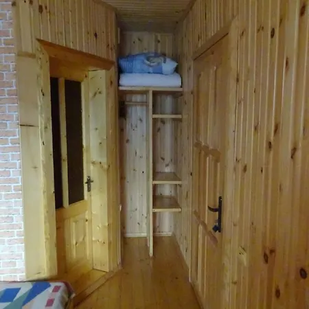 біля лісу апартименти з трьома спальнями Slavske