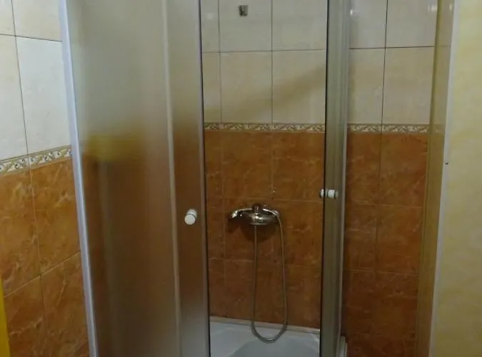 Apartment біля лісу апартименти з трьома спальнями *