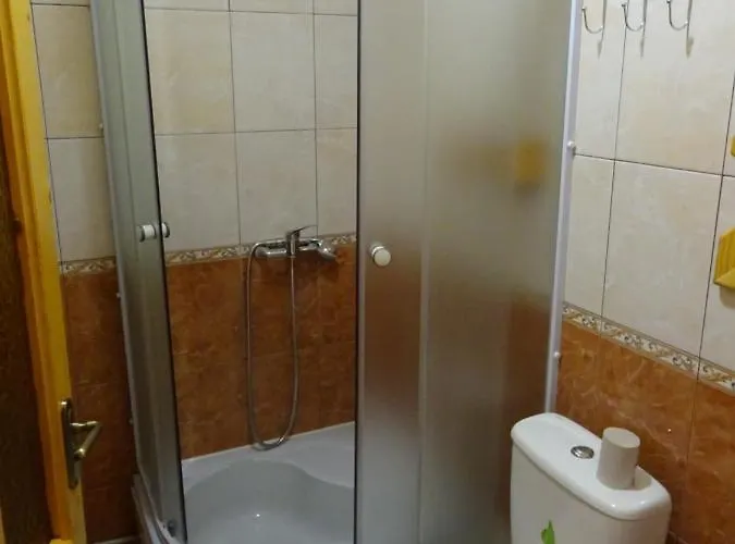 Apartment біля лісу апартименти з трьома спальнями *