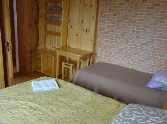 Apartment біля лісу апартименти з трьома спальнями *