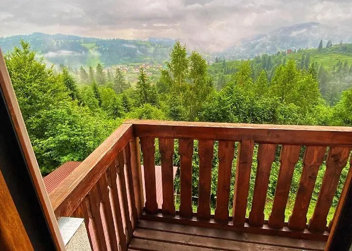 біля лісу апартименти з трьома спальнями Apartment *